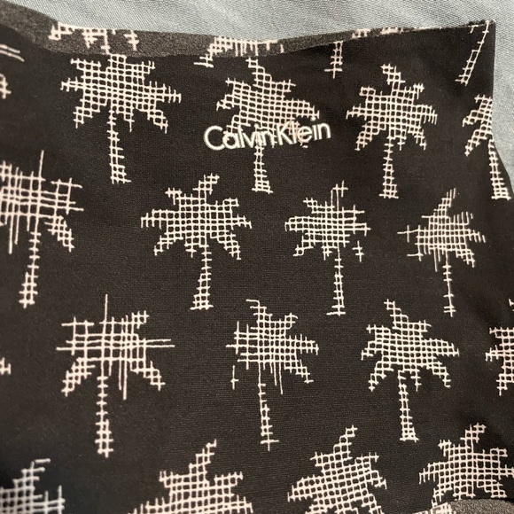 Calvin Klein Panties (3) - Picture 5 of 8